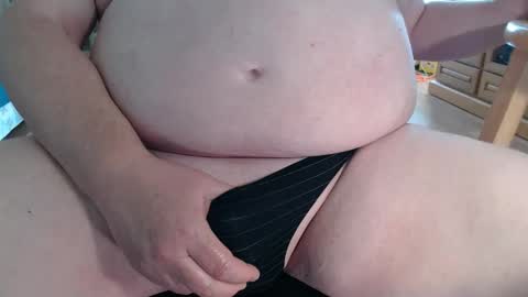 Snapshot of samssecrets chatting on 05-08-26, 03:17 Sam online show from 05-08-26, 03:17