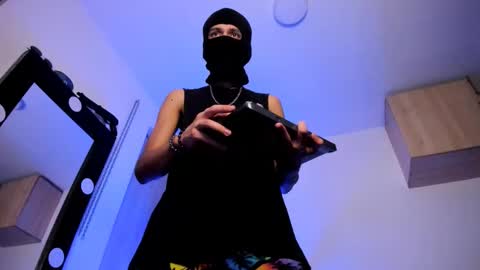   online show from 09-26-25, 06:17