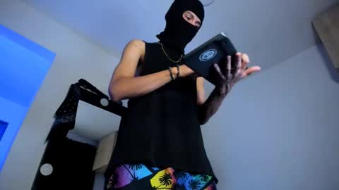   online show from 11-09-25, 01:26