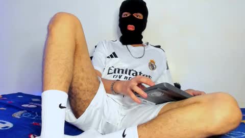   online show from 11-28-25, 05:54