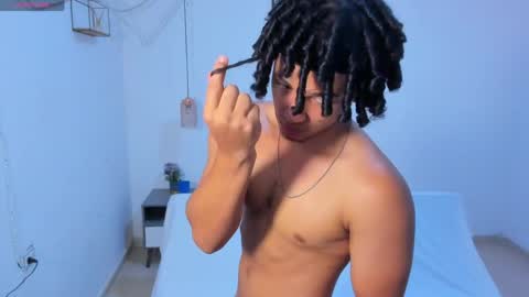 Snapshot of samxx_muscle chatting on 06-01-26, 02:41 samxx_muscle online show from 06-01-26, 02:41