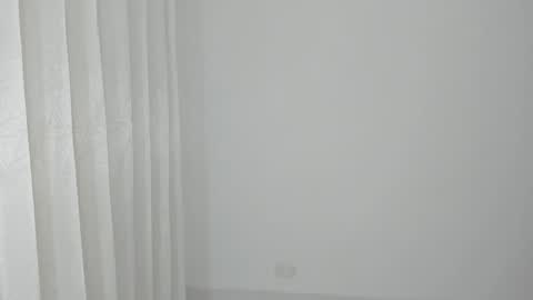 Hello I am absent due to a family calamity I will return soon-hola estoy ausente por un problema familiar volvere pronto. online show from 01-10-25, 11:18