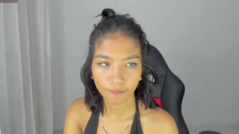 Hello I am absent due to a family calamity I will return soon-hola estoy ausente por un problema familiar volvere pronto. online show from 02-10-25, 01:03