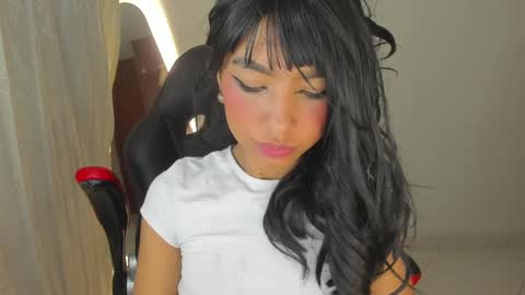 Hello I am absent due to a family calamity I will return soon-hola estoy ausente por un problema familiar volvere pronto. online show from 02-23-25, 05:12