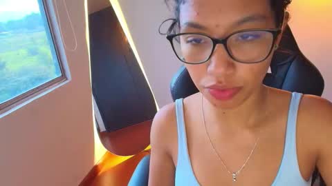 Snapshot of samy_jonnes_ chatting on 01-07-26, 11:40 Hello I am absent due to a family calamity I will return soon-hola estoy ausente por un problema familiar volvere pronto. online show from 01-07-26, 11:40