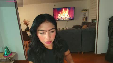 Snapshot of samy_jonnes_ chatting on 05-27-26, 11:57 Hello I am absent due to a family calamity I will return soon-hola estoy ausente por un problema familiar volvere pronto. online show from 05-27-26, 11:57