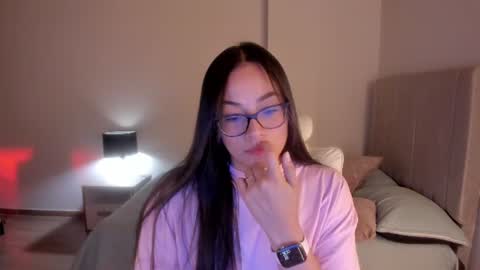 Snapshot of samy_one chatting on 06-12-26, 01:04 Samy online show from 06-12-26, 01:04
