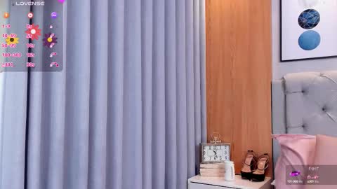 Snapshot of samybennet chatting on 09-17-25, 04:19 Samy Bennet online show from 09-17-25, 04:19