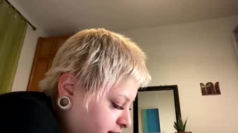 Samymoon online show from 03-18-26, 07:22