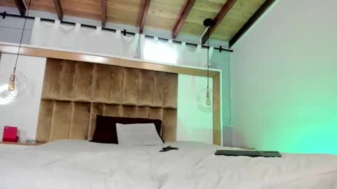 samysharky online show from 11-15-25, 04:36