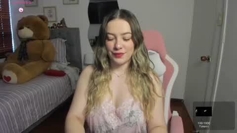 Snapshot of samysweet_8 chatting on 06-28-26, 01:17 Samanta online show from 06-28-26, 01:17