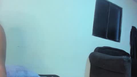 Snapshot of samyyriverss chatting on 12-26-24, 08:18 Samy and Valery online show from 12-26-24, 08:18