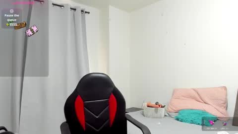 Sanddi  online show from 02-14-25, 07:33