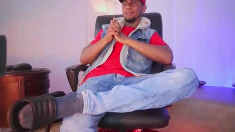 Snapshot of sander_ath chatting on 09-29-25, 01:05 Sander online show from 09-29-25, 01:05