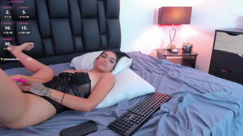 MilaSander online show from 12-06-24, 12:12