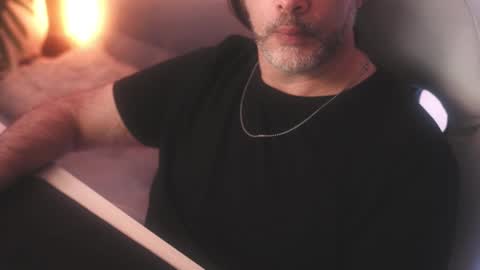 Snapshot of sanders_white chatting on 03-03-25, 09:33 Sanders online show from 03-03-25, 09:33