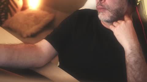 Snapshot of sanders_white chatting on 03-12-25, 05:02 Sanders online show from 03-12-25, 05:02