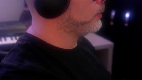 Snapshot of sanders_white chatting on 09-14-25, 11:59 Sanders online show from 09-14-25, 11:59