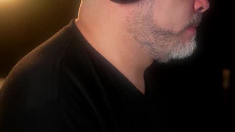 Snapshot of sanders_white chatting on 09-16-25, 03:02 Sanders online show from 09-16-25, 03:02