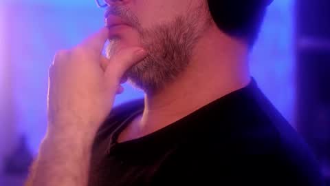 Snapshot of sanders_white chatting on 11-20-25, 12:11 Sanders online show from 11-20-25, 12:11