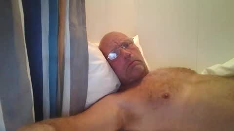 sandnesrune523 online show from 10-14-25, 04:46