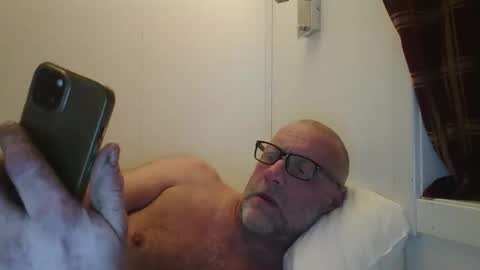 Snapshot of sandnesrune523 chatting on 02-14-26, 05:48 sandnesrune523 online show from 02-14-26, 05:48