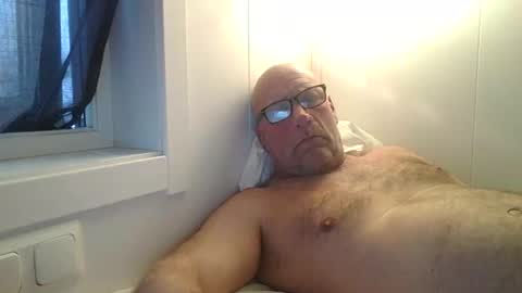 Snapshot of sandnesrune523 chatting on 03-11-26, 06:19 sandnesrune523 online show from 03-11-26, 06:19