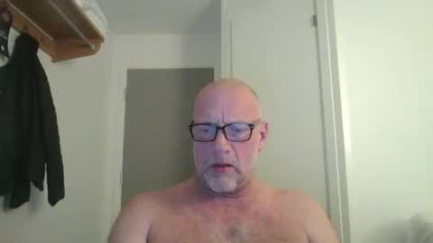 Snapshot of sandnesrune523 chatting on 03-16-26, 06:56 sandnesrune523 online show from 03-16-26, 06:56