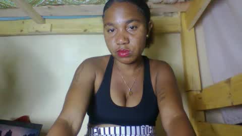 Snapshot of sandolahh chatting on 10-01-25, 12:22 SANDO online show from 10-01-25, 12:22