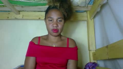 Snapshot of sandolahh chatting on 10-08-25, 07:00 SANDO online show from 10-08-25, 07:00