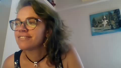 Snapshot of sandra10031989 chatting on 05-20-26, 01:50 Sandra online show from 05-20-26, 01:50