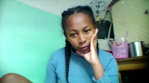 sandra1253099 online show from 10-25-25, 06:13