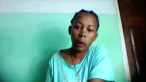 sandra1253099 online show from 04-17-26, 05:54