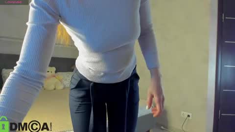 Sandra online show from 05-13-26, 01:47
