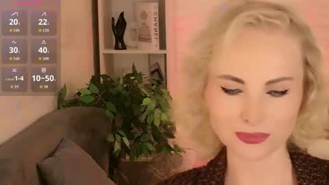 Snapshot of sandra_kind chatting on 05-31-26, 05:48 Sandra online show from 05-31-26, 05:48