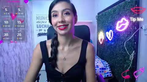 Snapshot of sandra_petite19 chatting on 07-07-26, 03:20 sandra online show from 07-07-26, 03:20