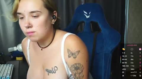 Snapshot of sandra_sww chatting on 06-25-26, 10:53 sandra sw and bigmen Give our more pleasurePVT IS OPEN online show from 06-25-26, 10:53