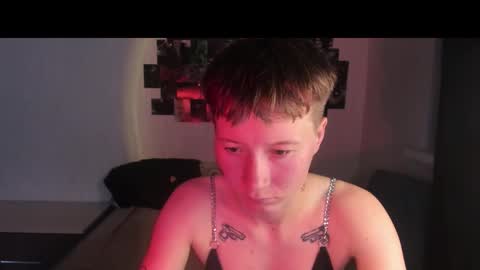 Snapshot of sandraa_a chatting on 10-16-25, 05:36 sandraa_a online show from 10-16-25, 05:36