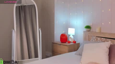 sandraa_anderson online show from 11-17-25, 12:27