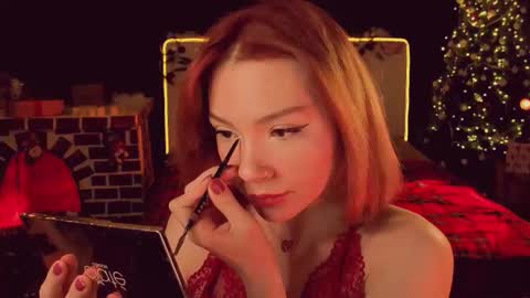 Snapshot of sandraboyl chatting on 12-17-25, 09:04 Sandy online show from 12-17-25, 09:04