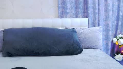 Sandra online show from 09-20-25, 09:43