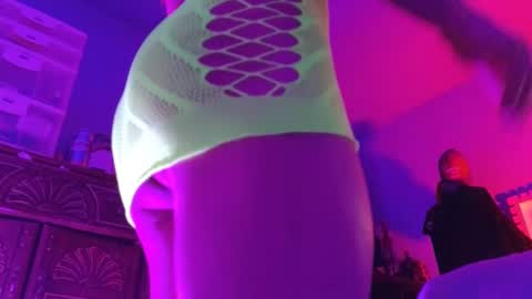 Sandra online show from 02-04-25, 10:21