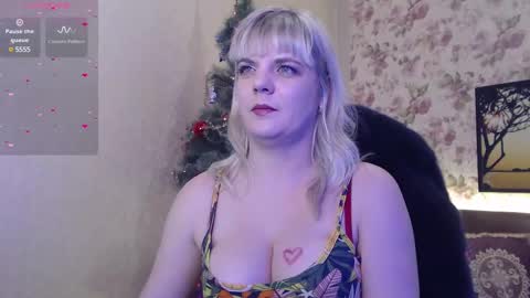 Snapshot of sandrawoolf chatting on 01-12-25, 11:07 sandrawoolf online show from 01-12-25, 11:07