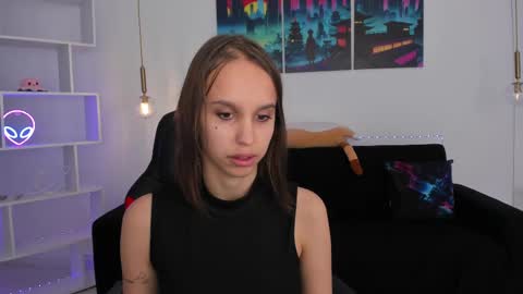 Snapshot of sandrazoe chatting on 09-22-25, 04:14 San online show from 09-22-25, 04:14