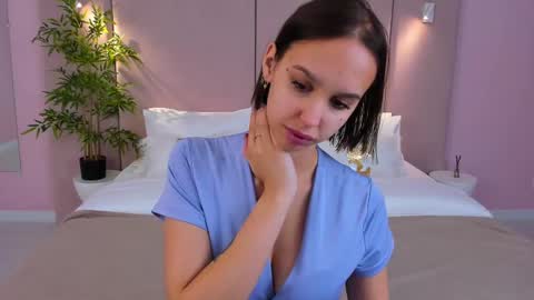 Snapshot of sandrazoe chatting on 11-13-25, 03:27 San online show from 11-13-25, 03:27