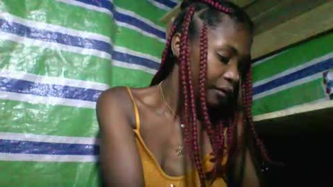 sandricaaa online show from 05-19-26, 01:56