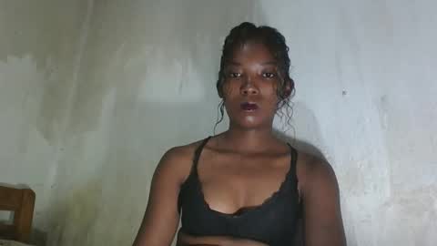 sandrine718 online show from 05-05-26, 11:29