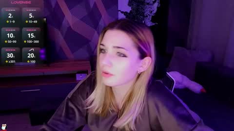 Snapshot of sandy_belle88 chatting on 10-09-25, 09:13 sandy_belle88 online show from 10-09-25, 09:13