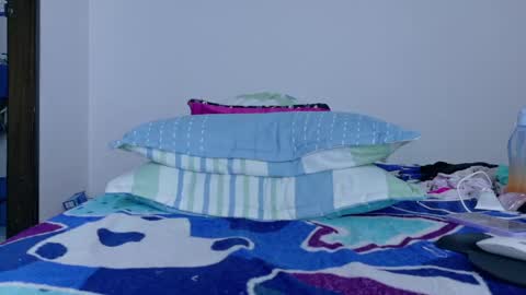 sandy online show from 04-12-26, 05:51