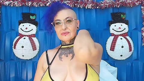 Snapshot of sandyrosee_ chatting on 12-17-24, 06:09 Sandy Rose online show from 12-17-24, 06:09